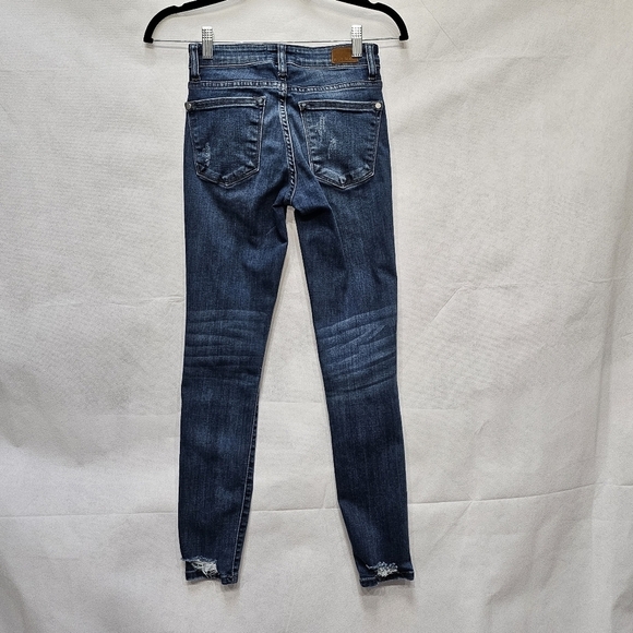 Judy Blue Skinny Fit Distressed Medium Wash Blue Denim Jeans Size 1/25 - Picture 3 of 7